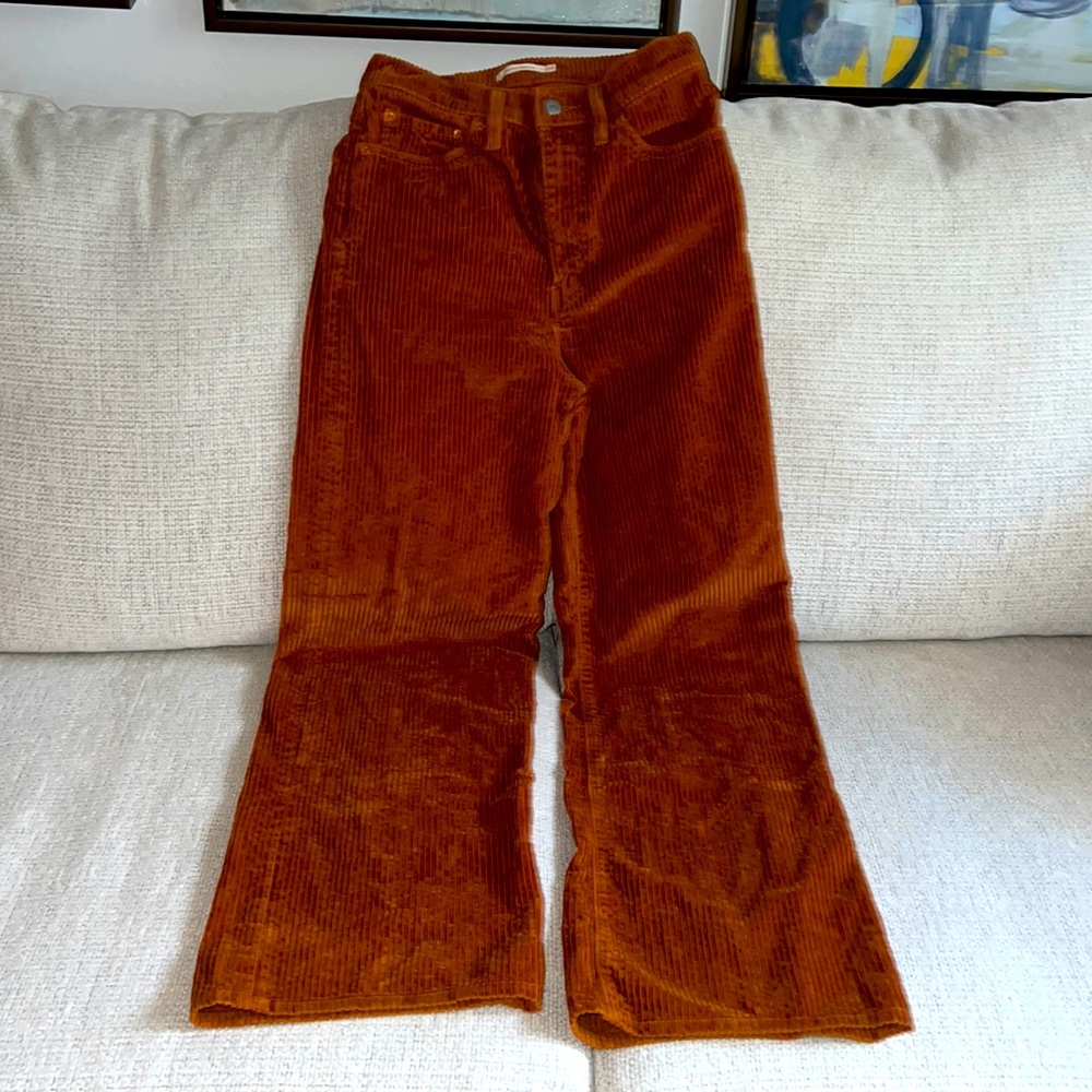 Levi’s Ribcage Wideleg Corduroy Jeans
